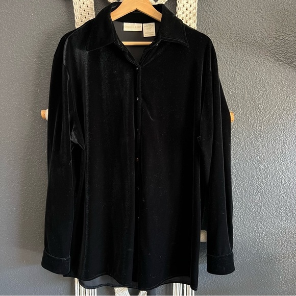 christie & jill Tops - Christie And Jill Black Velvet Blouse XL Glam Rock Goth Holiday